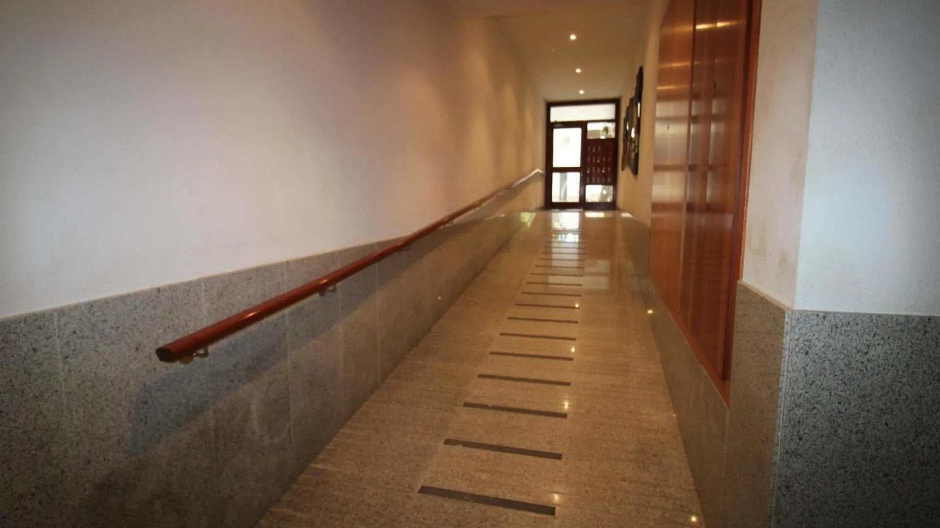 Apartment Acogedor Apto A 100M De La Playa Del Port, Con Garaje Y Vistas A La Montana - Es-228-2 Llanca Spain